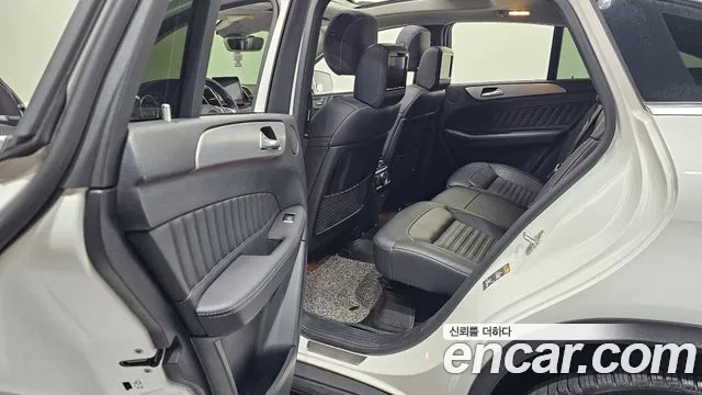 Mercedes-Benz GLE-Класс 2017 thumb 5