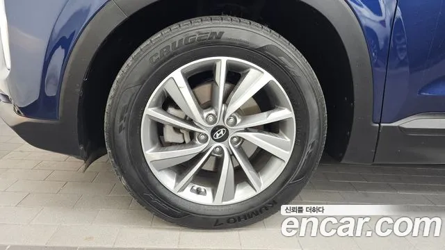 Hyundai Santa Fe 2018 thumb 6