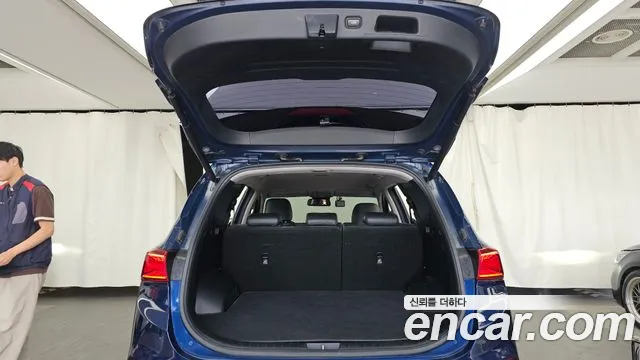 Hyundai Santa Fe 2018 thumb 4