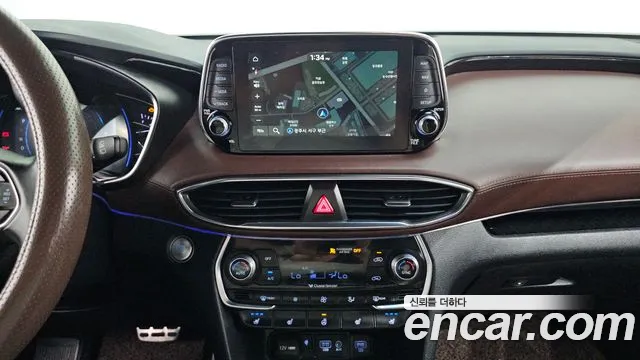 Hyundai Santa Fe 2018 thumb 8