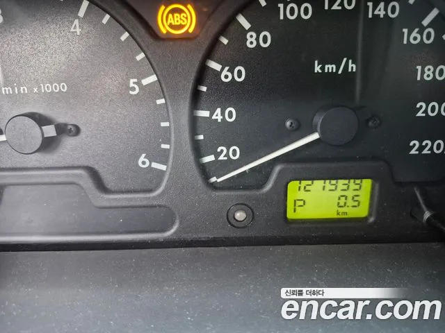 Land Rover Discovery 1999 thumb 2