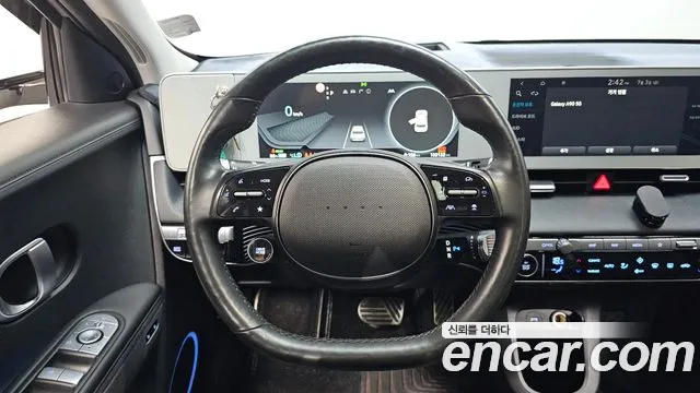 Hyundai Ioniq5 2021 thumb 2