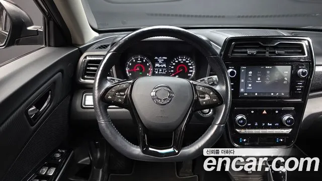 KGM Tivoli 2019 thumb 3