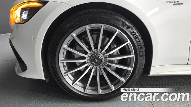 Mercedes-Benz AMG GT 2021 thumb 3