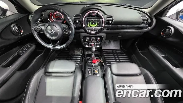 Mini Cooper Clubman 2017 thumb 9