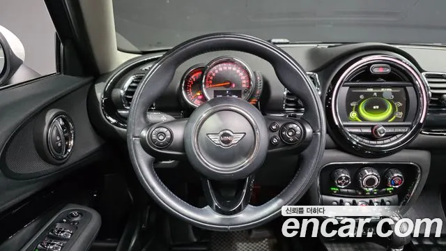 Mini Cooper Clubman 2017 thumb 5