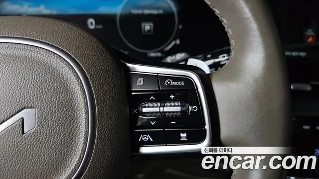 Kia Carnival 2021 thumb 10