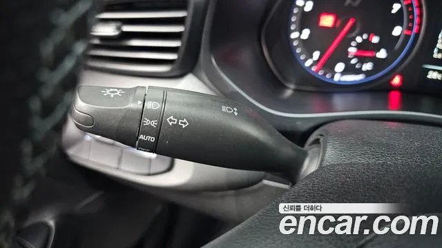Hyundai Veloster 2019 thumb 12
