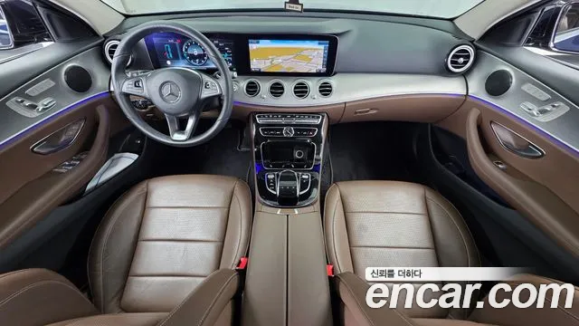 Mercedes-Benz E-Class 2017 thumb 4