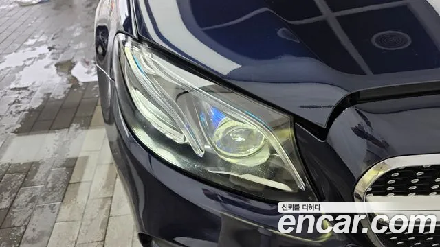 Mercedes-Benz E-Class 2017 thumb 2