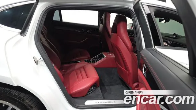 Porsche Panamera 2021 thumb 5