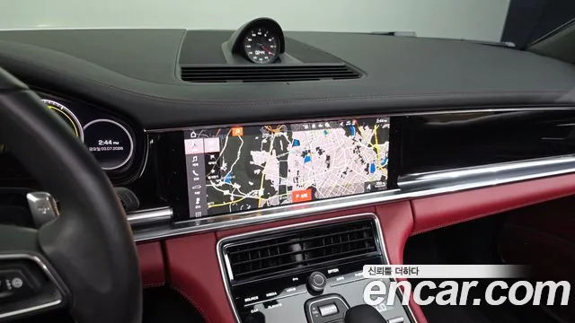 Porsche Panamera 2021 thumb 6