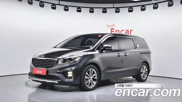Kia Carnival 2019 thumb 11