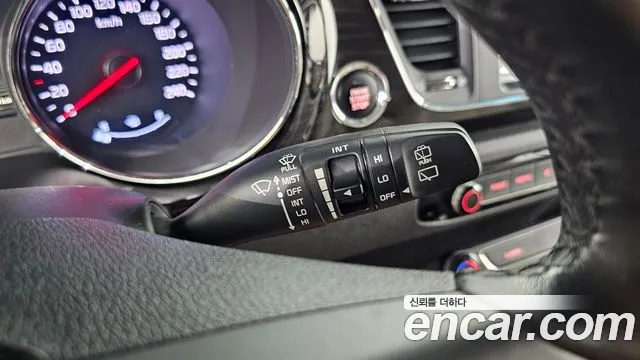 Kia Carnival 2019 thumb 2