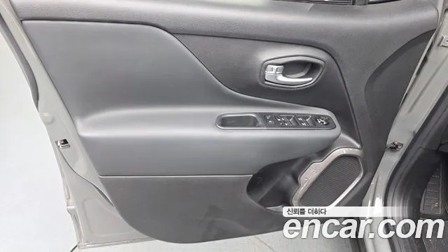 Jeep Renegade 2022 thumb 10