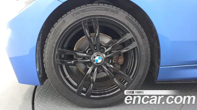 BMW 3 серии 2016 thumb 3