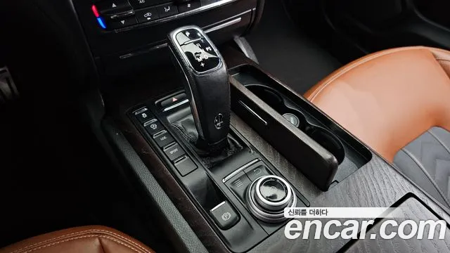 Maserati Ghibli 2019 thumb 6