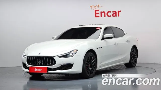 Maserati Ghibli 2019 thumb 2