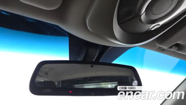 KGM Korando 2013 thumb 5