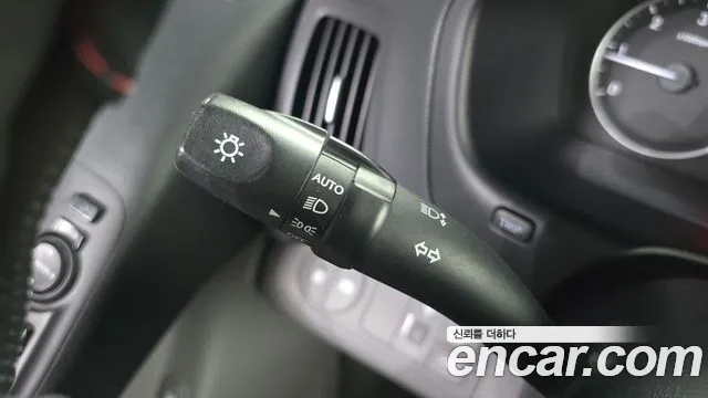 Hyundai Staria 2018 thumb 10