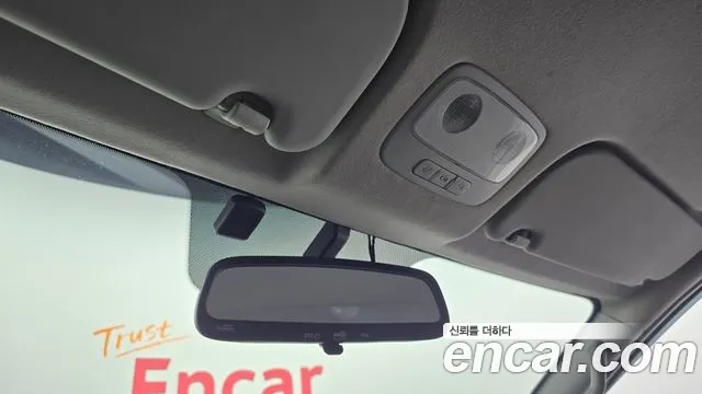 Hyundai Staria 2018 thumb 2