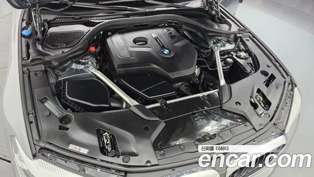 BMW 5 серии 2018 thumb 10