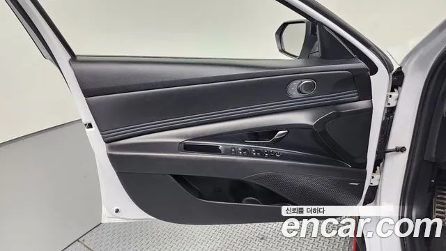Hyundai Elantra 2022 thumb 10