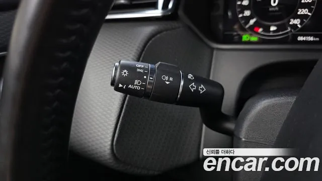 Land Rover Range Rover Velar 2018 thumb 5