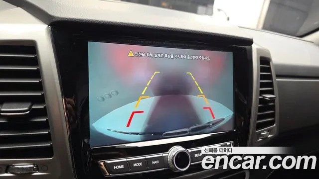 KGM Rexton 2018 thumb 11