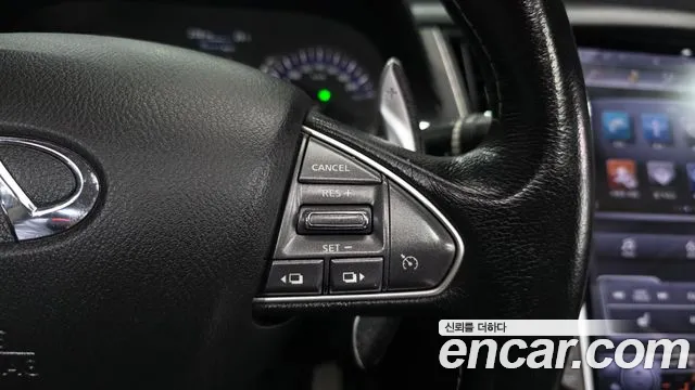 Infiniti Q50 2016 thumb 9