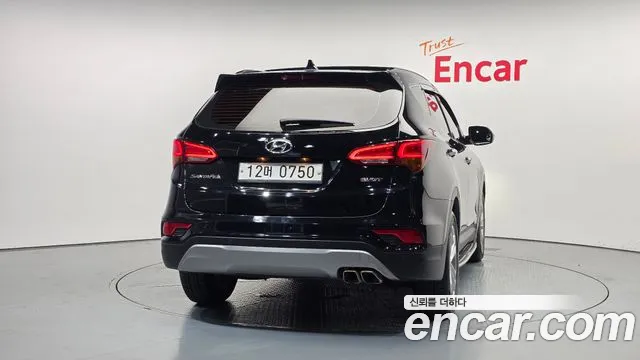 Hyundai Santafe 2015 thumb 4