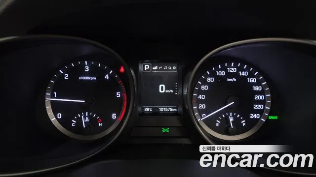 Hyundai Santafe 2015 thumb 8