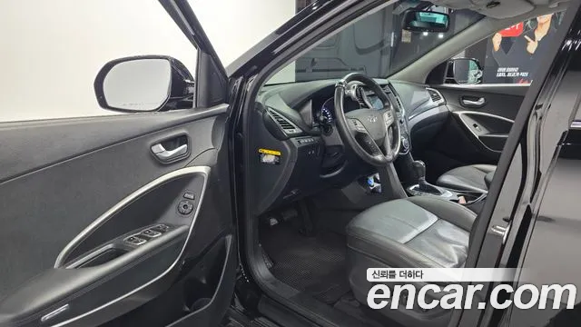 Hyundai Santafe 2015 thumb 10