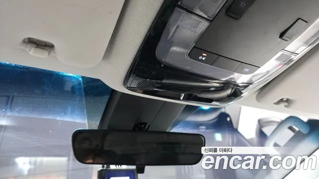 Hyundai Staria 2022 thumb 2