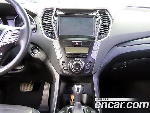 Hyundai Санта Фе 2013 thumb 11