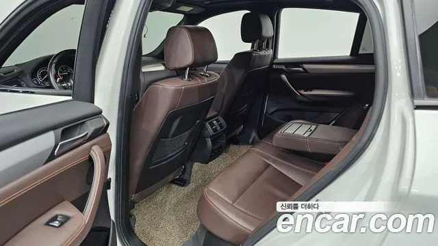 BMW X4 2018 thumb 11