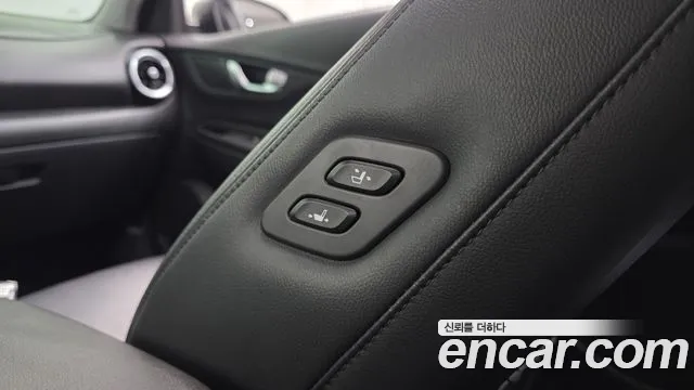Hyundai Kona 2021 thumb 6
