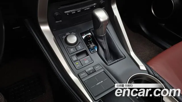 Lexus NX 2016 thumb 6