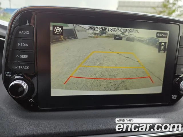 Hyundai Santa Fe 2018 thumb 7