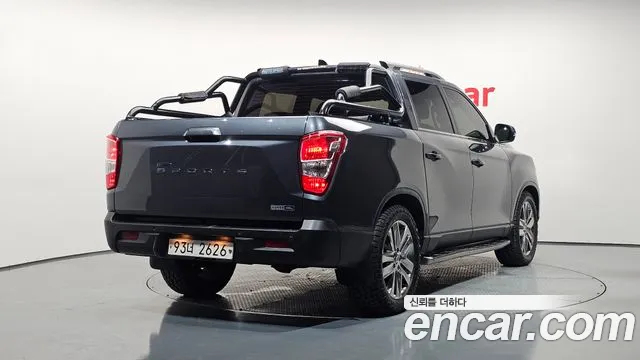 KGM Rexton 2018 thumb 11