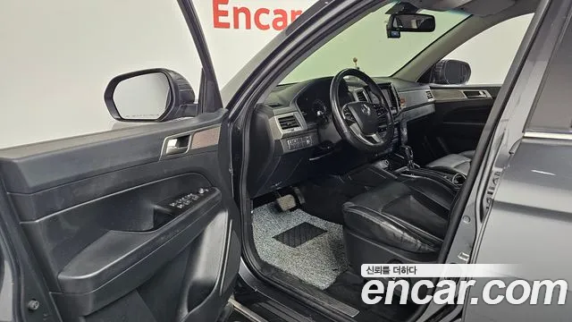 KGM Rexton 2018 thumb 7