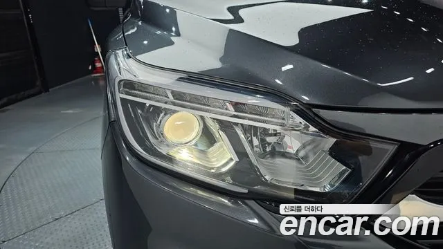 KGM Rexton 2018 thumb 5