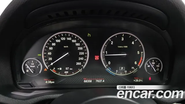 BMW X4 2018 thumb 8