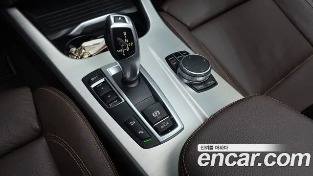 BMW X4 2018 thumb 9
