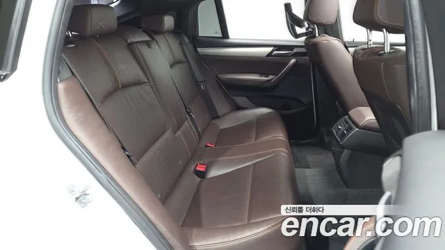 BMW X4 2018 thumb 11