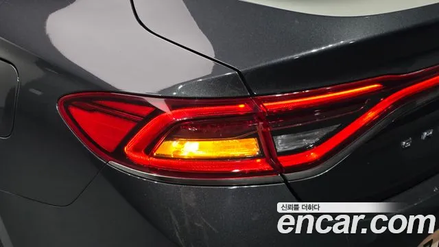 Hyundai Grandeur 2017 thumb 2