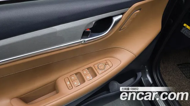 Hyundai Grandeur 2017 thumb 6