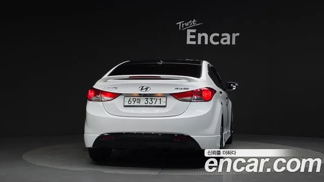 Hyundai Avante 2012 thumb 5