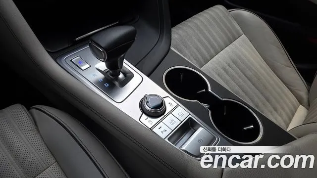 Genesis G70 2018 thumb 9