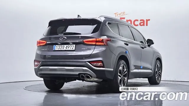 Hyundai Santa Fe 2018 thumb 10